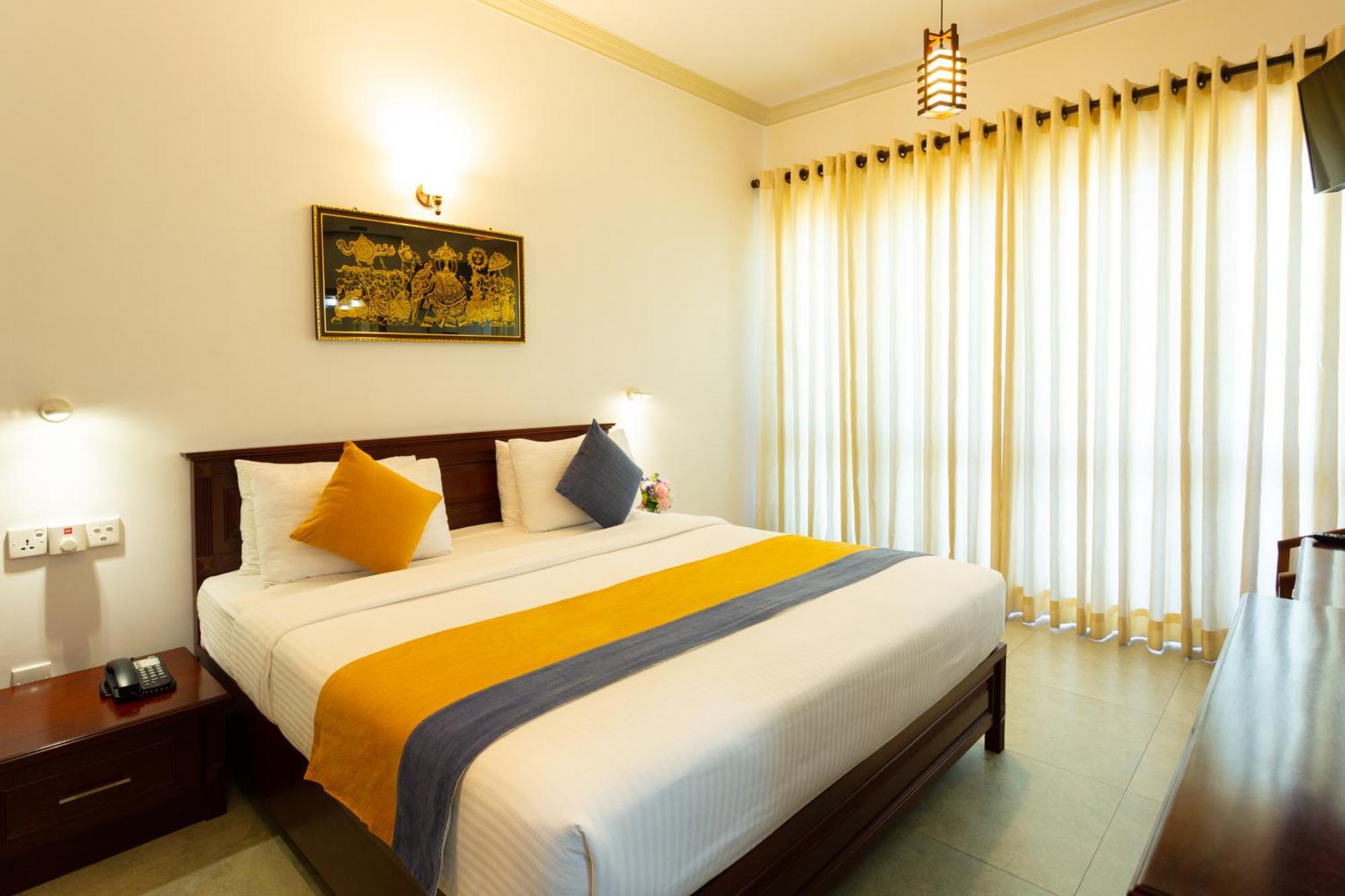 Hotel Yo Канді Екстер'єр фото