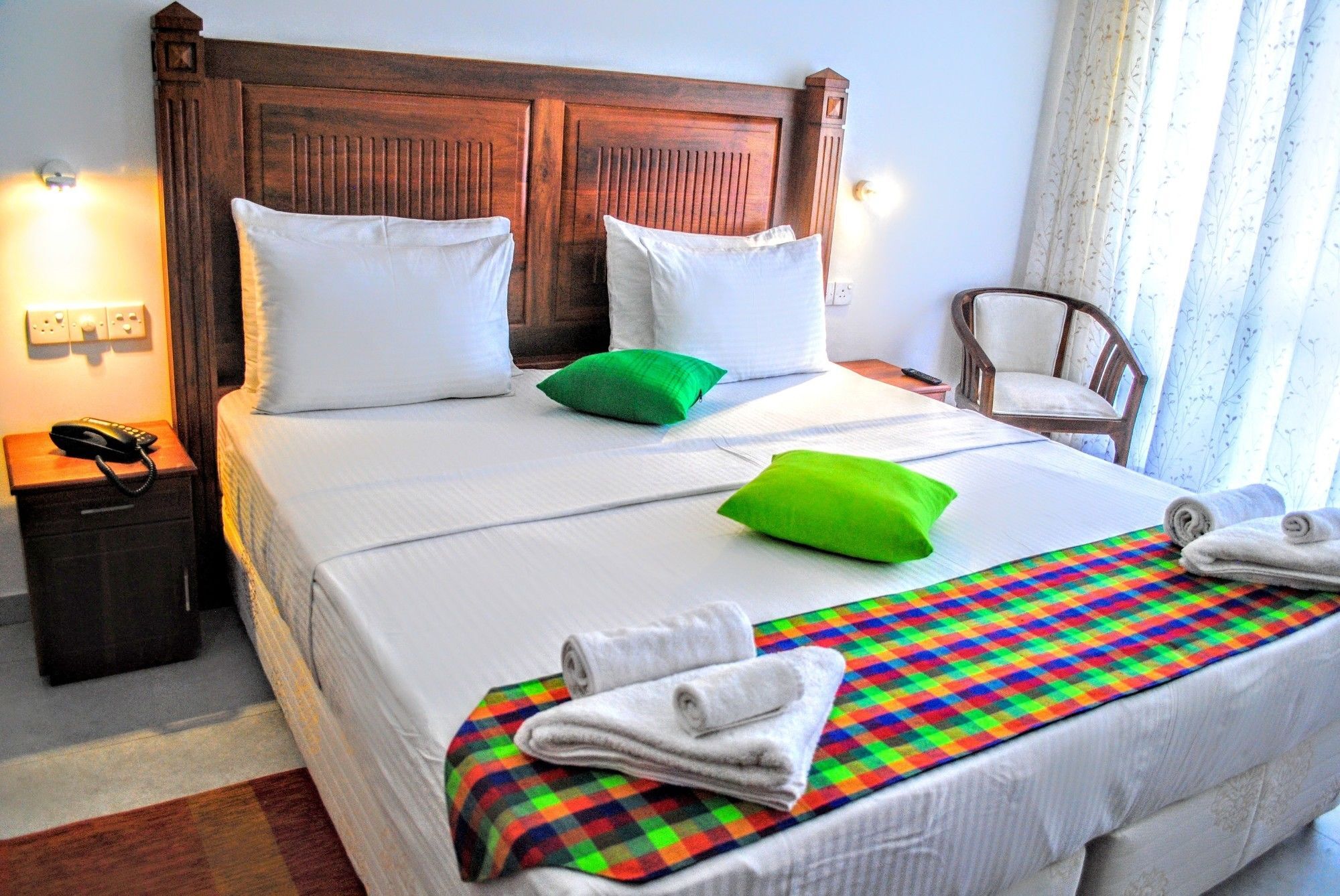 Hotel Yo Канді Екстер'єр фото